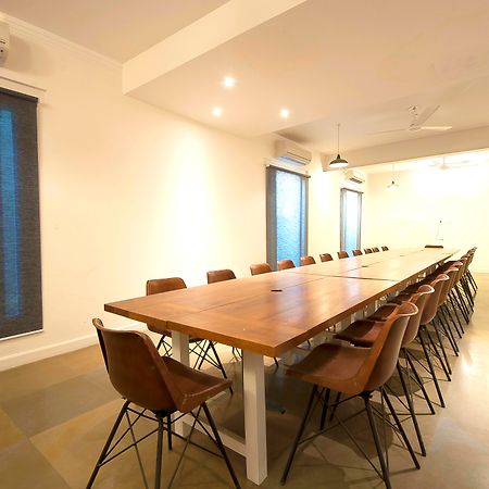גורגאון Bloom Boutique L Signature Towers מראה חיצוני תמונה