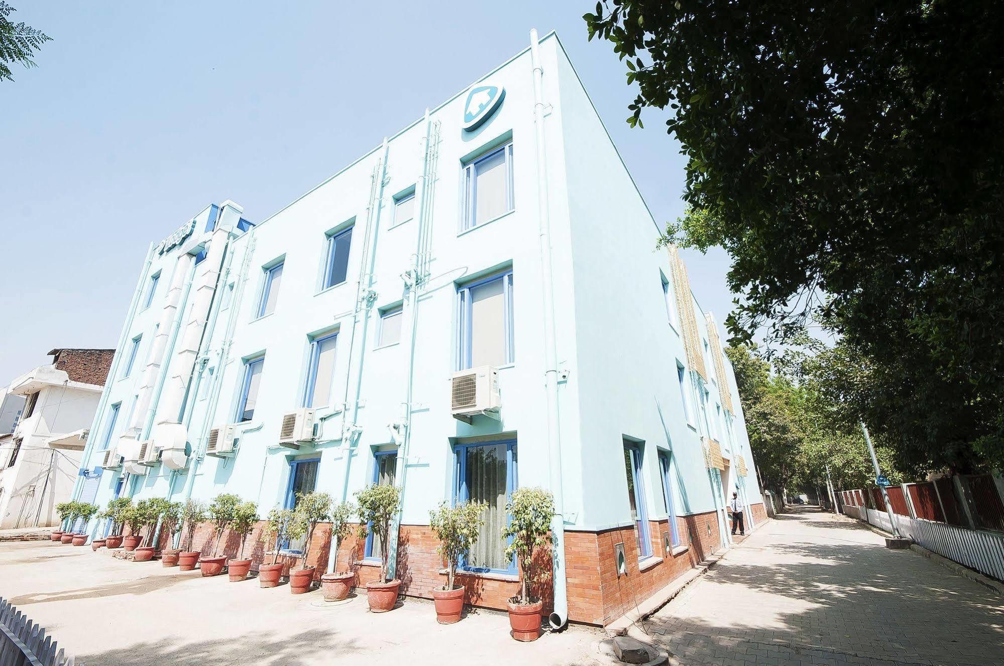 גורגאון Bloom Boutique L Signature Towers מראה חיצוני תמונה